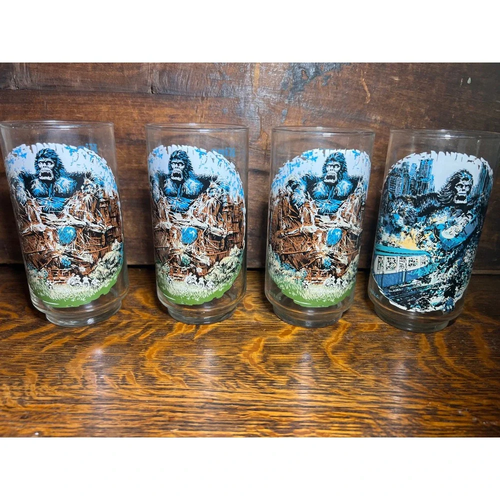 Vintage 1976 King Kong Coca-Cola Glasses Set of 4 Limited Edition Burger Chef